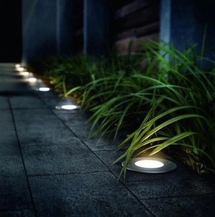 Lampa najazdowa dogruntowa LED 230V 15W 6000K 1500lm kąt świecenia 30° IP65