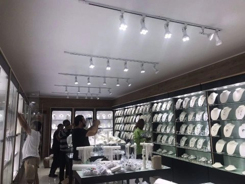 Żarówka E27 LED PAR30 czarna 18° 30W 6000K do doświetlenia roślin