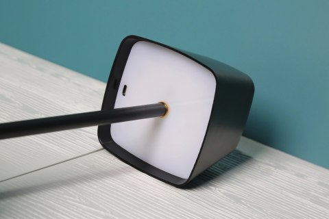 Lampka LED dotykowa biurkowa nocna stołowa czarna USB 5W Lampka LED dotykowa biurkowa nocna stołowa czarna USB 5W