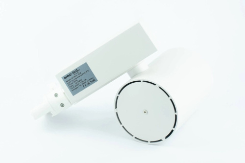 Reflektor LED lampa szynowa biała 35W 3 fazowa 4500K 3500lm kąt świecenia 35° Reflektor LED lampa szynowa biała 35W 3 fazowa 4500K 3500lm kąt świecenia 35°