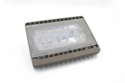 Naświetlacz halogen LED 30W 5700K 3000lm kąt świecenia 120° Naświetlacz halogen LED 30W 5700K 3000lm kąt świecenia 120°