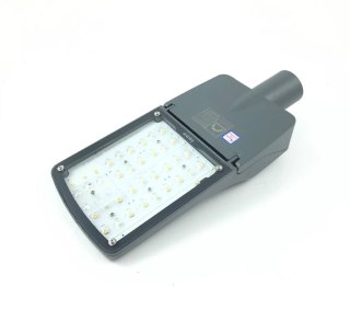 Lampa uliczna LED 60W kąt świecenia 70°x140°