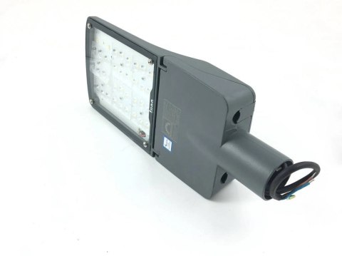 Lampa uliczna LED 60W kąt świecenia 70°x140°